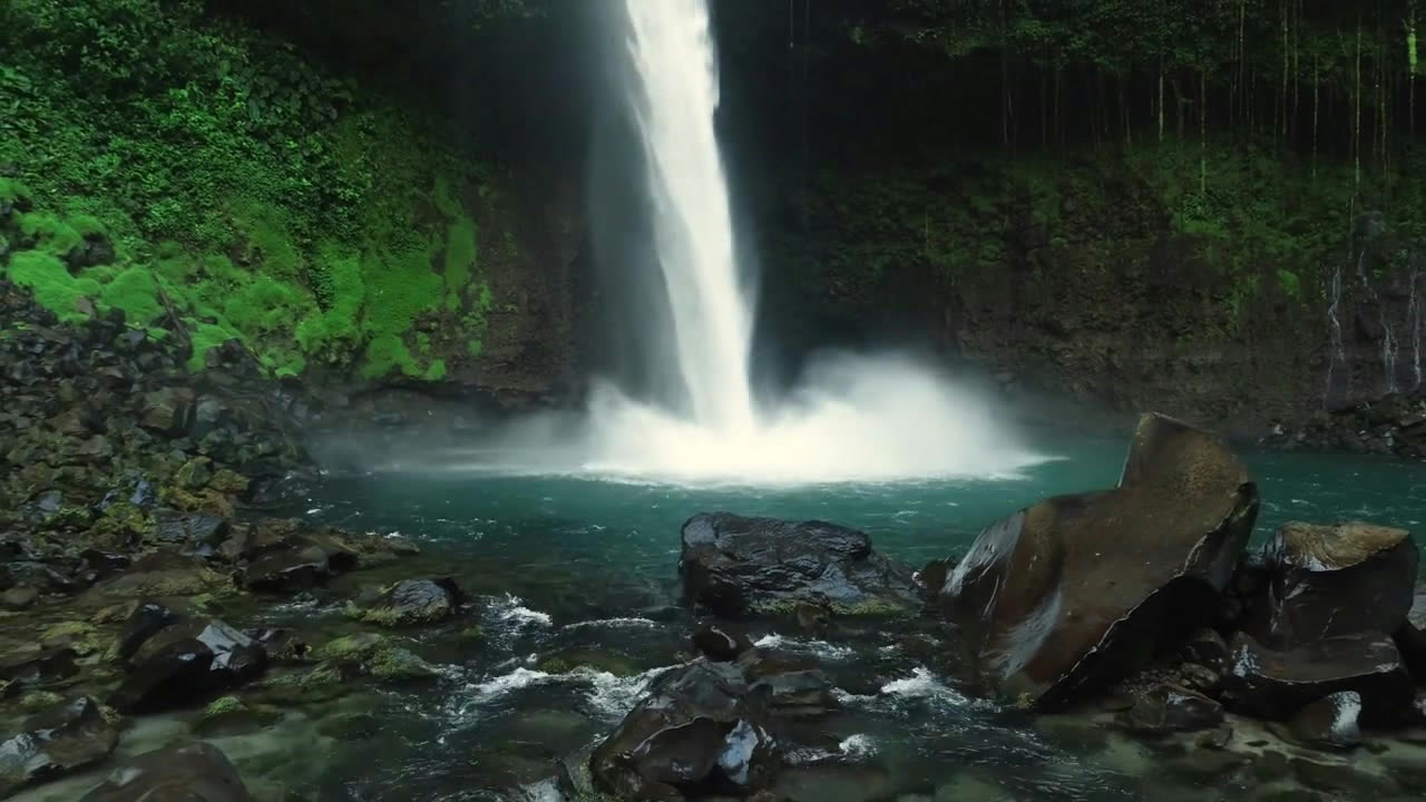 Fuego Debajo — Tongariro, Rotorua, Taupo